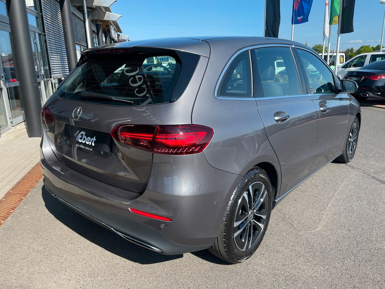 Mercedes-Benz B 200 d Progressive R-Kamera+Carplay+El.Heckklap - Kombi: obrázek 4 Mercedes-Benz B 200 d Progressive R-Kamera+Carplay+El.Heckklap - Kombi: obrázek 4