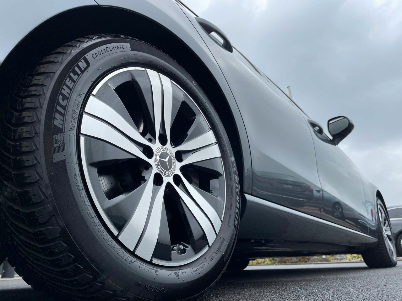 Mercedes-Benz C 180 AVANTGARDE R-Kamera+AHK+TOTW+Ambiente - Sedan: obrázek 5 Mercedes-Benz C 180 AVANTGARDE R-Kamera+AHK+TOTW+Ambiente - Sedan: obrázek 5