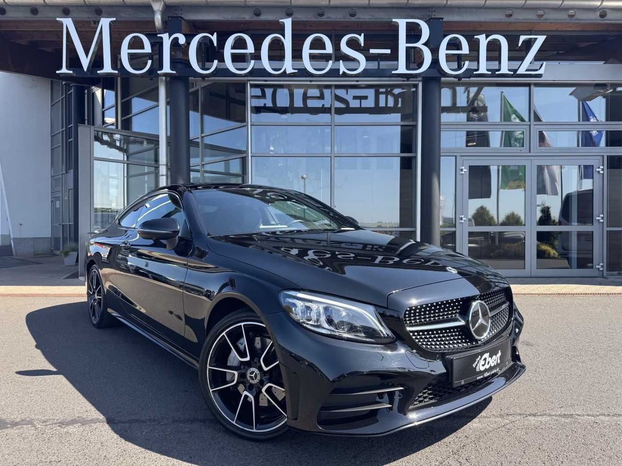 Mercedes-Benz C 400 4M AMG Coupe Pano+Burm+Distr+Memory+360 - Osobní auto: obrázek 1 Mercedes-Benz C 400 4M AMG Coupe Pano+Burm+Distr+Memory+360 - Osobní auto: obrázek 1
