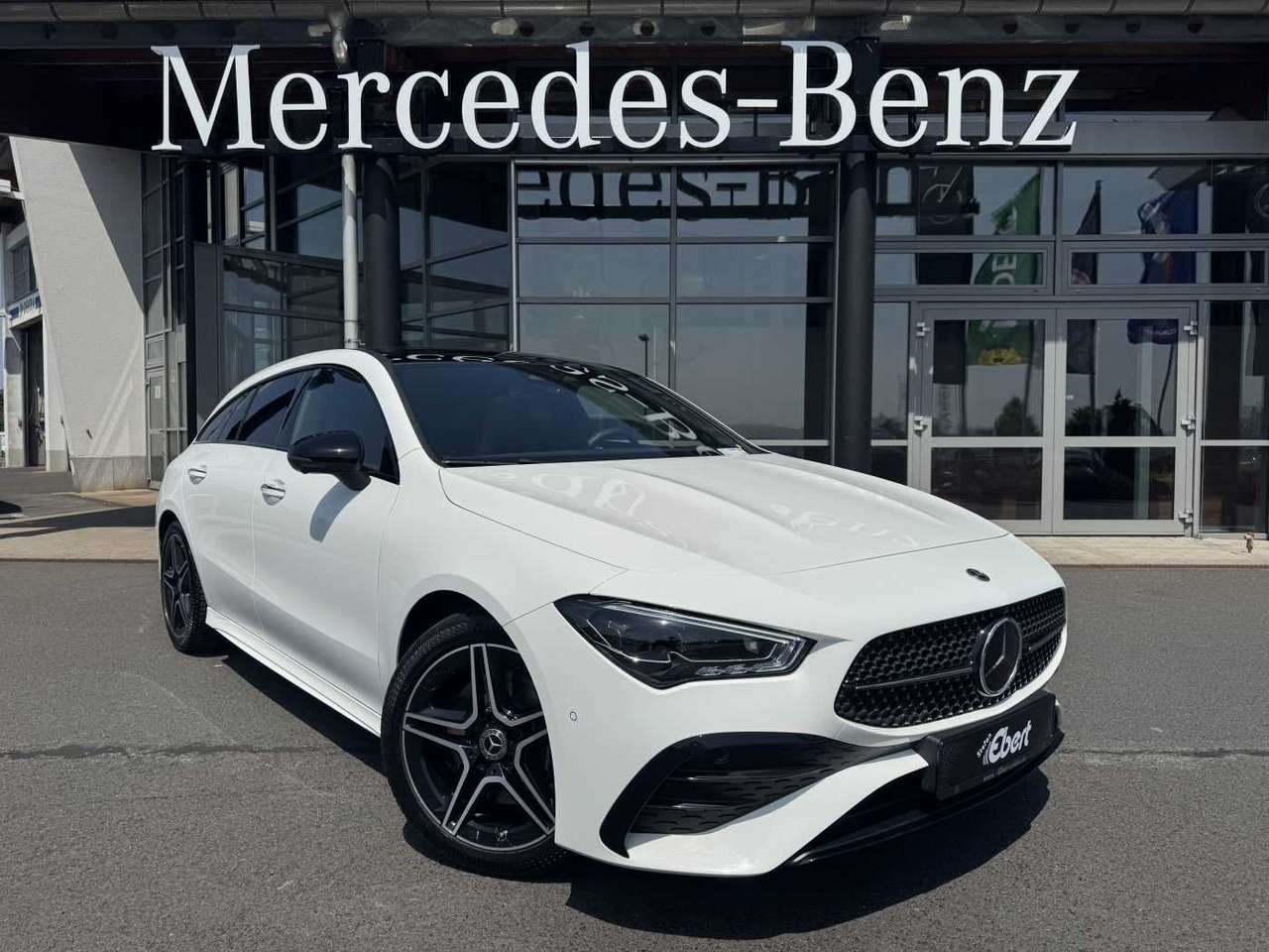 Mercedes-Benz CLA 220d Shooting Brake AMG+Pano+Distr+AHK+uvm. - Osobní auto: obrázek 1 Mercedes-Benz CLA 220d Shooting Brake AMG+Pano+Distr+AHK+uvm. - Osobní auto: obrázek 1