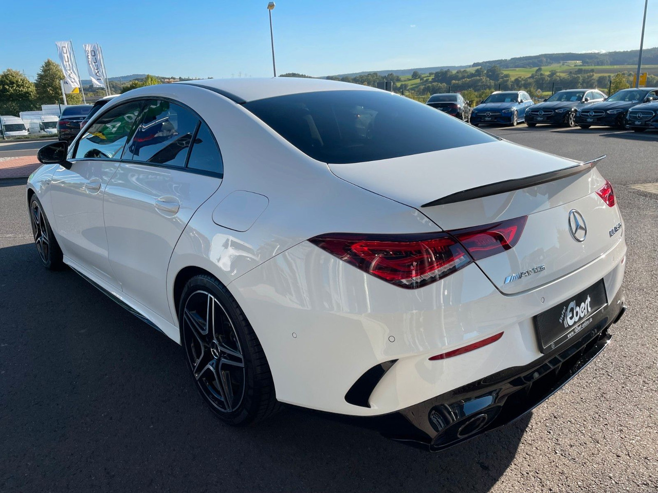 Mercedes-Benz CLA 35 AMG Aero+TotW+R-Kamera+Ambiente - Coupe: obrázek 3 Mercedes-Benz CLA 35 AMG Aero+TotW+R-Kamera+Ambiente - Coupe: obrázek 3