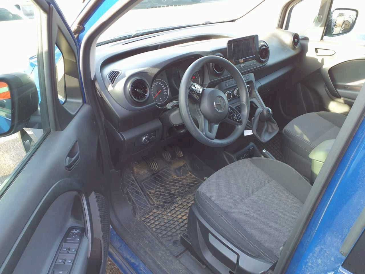 Mercedes-Benz Citan 113 Tourer Klimaautomatik AK Kamera MBUX - Mikrobus: obrázek 5 Mercedes-Benz Citan 113 Tourer Klimaautomatik AK Kamera MBUX - Mikrobus: obrázek 5