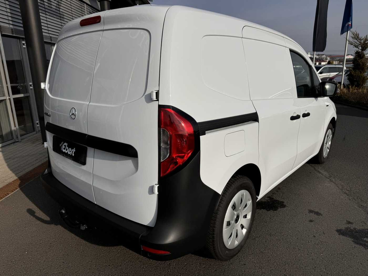 Mercedes-Benz ECitan Kasten Klimaautom. Kamera SHZ MBUX AHK - Malá dodávka, Elektrická dodávka: obrázek 4 Mercedes-Benz ECitan Kasten Klimaautom. Kamera SHZ MBUX AHK - Malá dodávka, Elektrická dodávka: obrázek 4