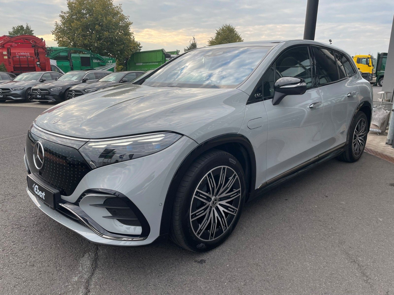 Mercedes-Benz EQS SUV 580 AMG DigL+AIR+HUD+Hyper+Burm+Pano - SUV: obrázek 2 Mercedes-Benz EQS SUV 580 AMG DigL+AIR+HUD+Hyper+Burm+Pano - SUV: obrázek 2