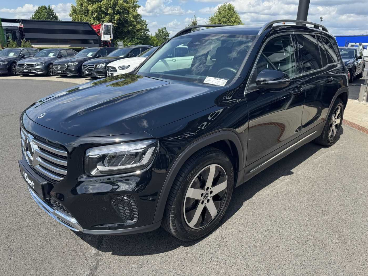 Mercedes-Benz GLB 180 Progressive+AHK+RKamera+LED+ IHC+DAB - SUV: obrázek 2 Mercedes-Benz GLB 180 Progressive+AHK+RKamera+LED+ IHC+DAB - SUV: obrázek 2