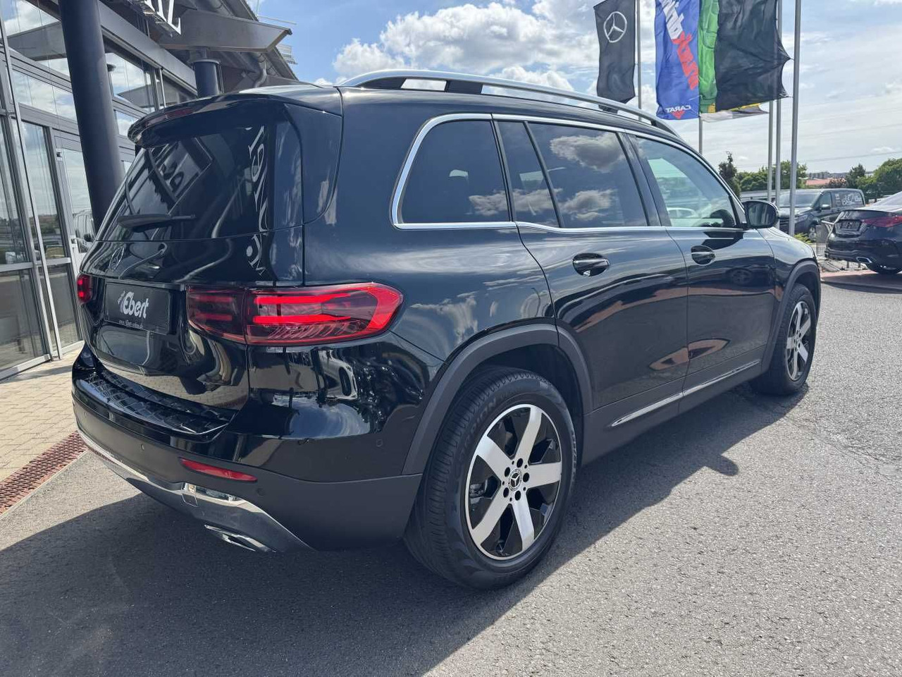 Mercedes-Benz GLB 180 Progressive+AHK+RKamera+LED+ IHC+DAB - SUV: obrázek 4 Mercedes-Benz GLB 180 Progressive+AHK+RKamera+LED+ IHC+DAB - SUV: obrázek 4