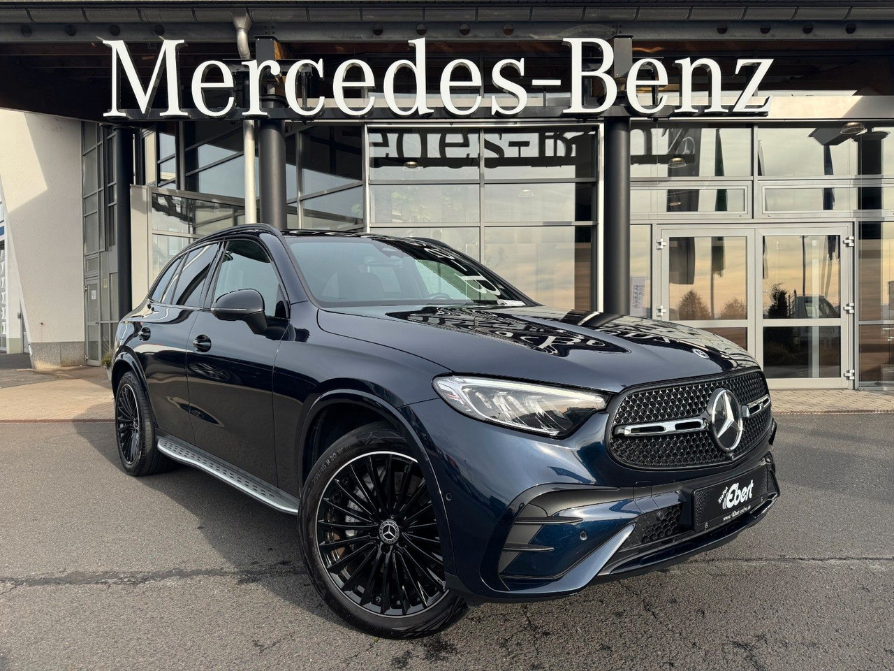 Mercedes-Benz GLC 300 4M+AMG+Pano+Burm+360+Memory - SUV: obrázek 1 Mercedes-Benz GLC 300 4M+AMG+Pano+Burm+360+Memory - SUV: obrázek 1