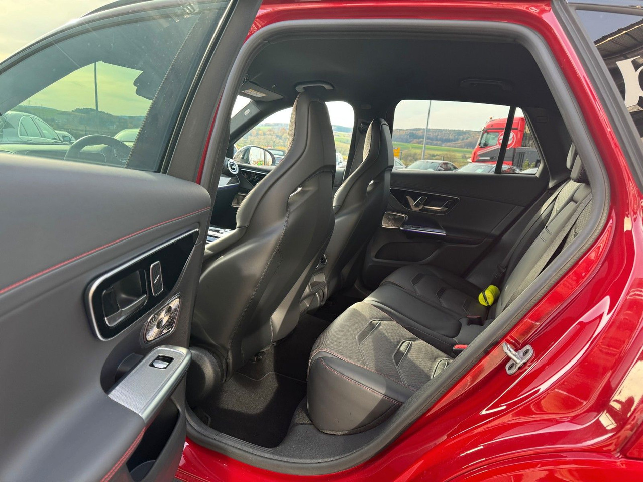 SUV Mercedes-Benz GLC 63 AMG E Carbon+Burm3D+DriversP+Memory: obrázek 11