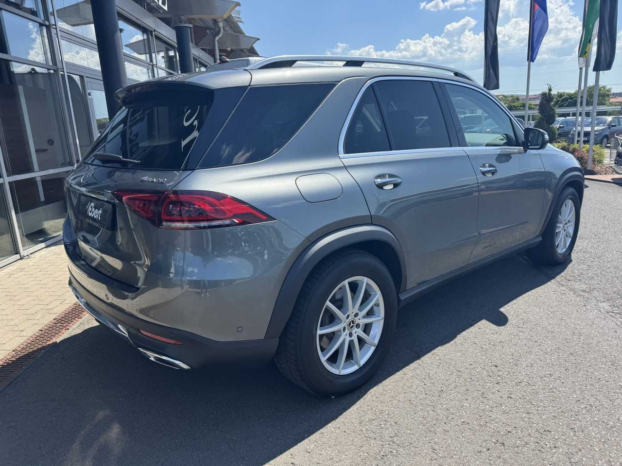 Mercedes-Benz GLE 350de 4M AMG+AHK+DistrPlus+HUD+360 - SUV: obrázek 4 Mercedes-Benz GLE 350de 4M AMG+AHK+DistrPlus+HUD+360 - SUV: obrázek 4