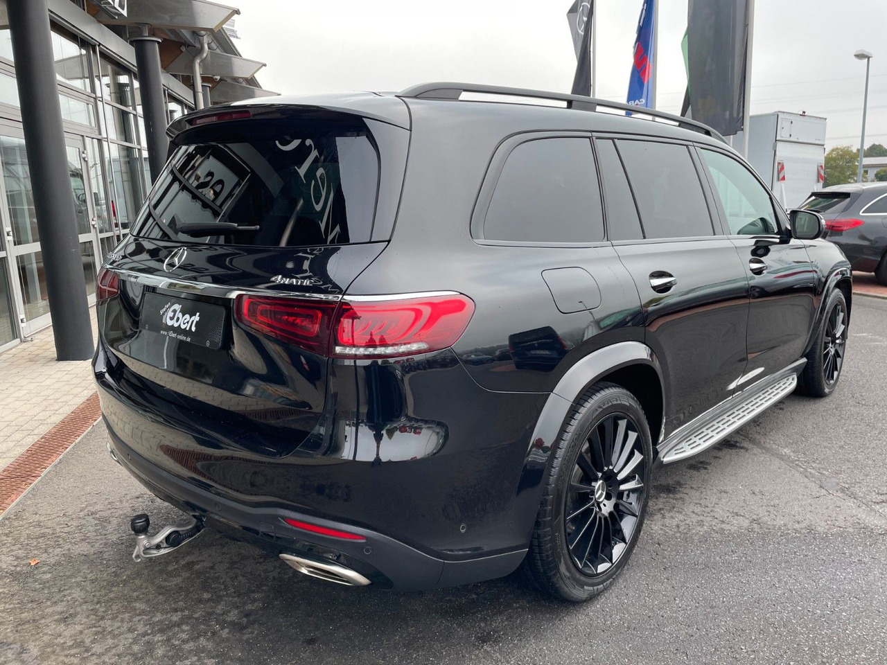 Mercedes-Benz GLS 580 4M AMG Pano+AHK+Burm+7Sitz+HUD+Fond+VOLL - SUV: obrázek 5 Mercedes-Benz GLS 580 4M AMG Pano+AHK+Burm+7Sitz+HUD+Fond+VOLL - SUV: obrázek 5