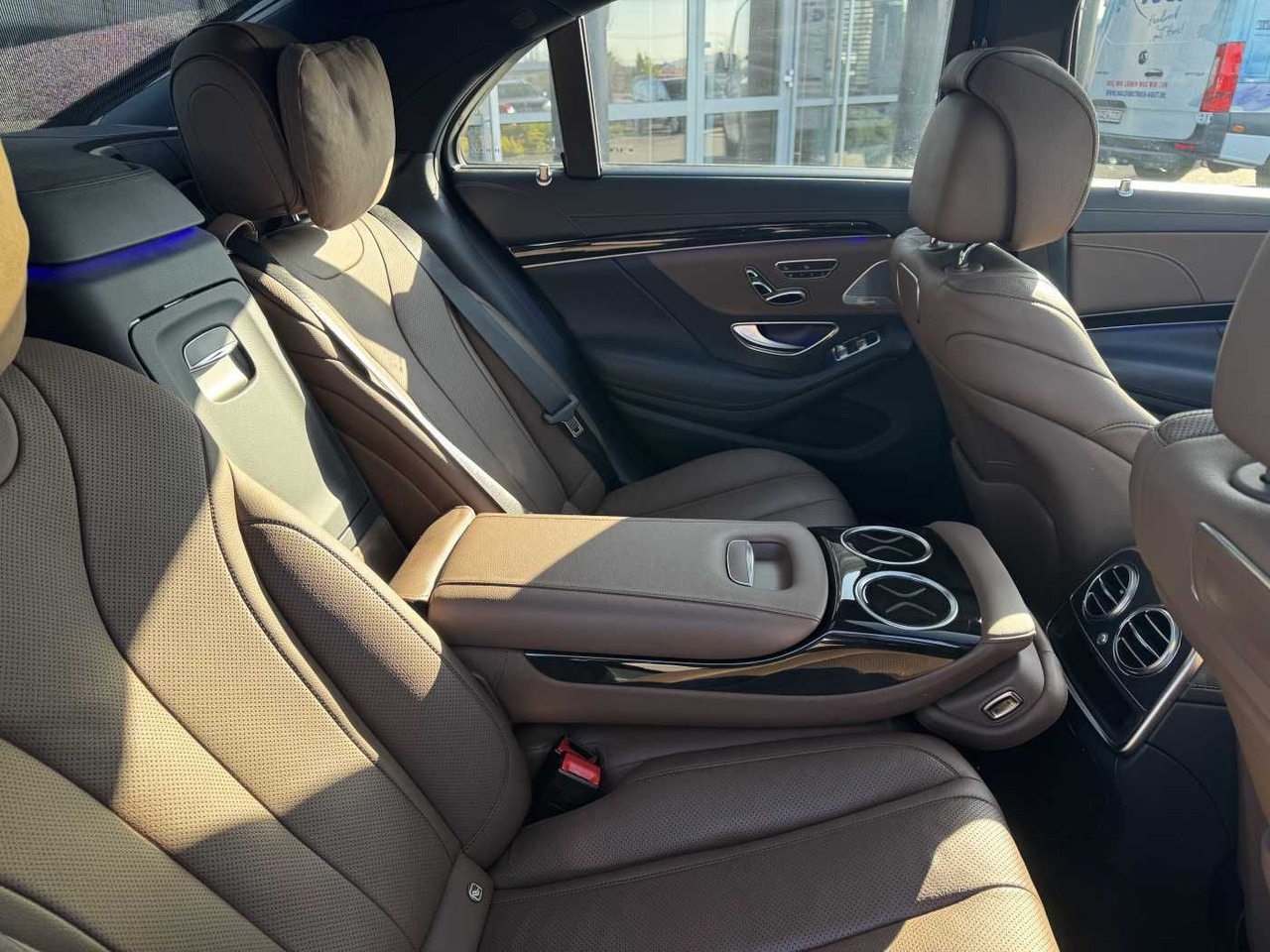 Mercedes-Benz S 400d 4M AMG+Pano+Burm+Distr+Massage+ HUD leasing Mercedes-Benz S 400d 4M AMG+Pano+Burm+Distr+Massage+ HUD: obrázek 7