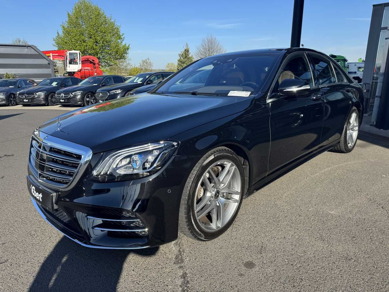 Mercedes-Benz S 400d 4M AMG+Pano+Burm+Distr+Massage+ HUD - Sedan: obrázek 2 Mercedes-Benz S 400d 4M AMG+Pano+Burm+Distr+Massage+ HUD - Sedan: obrázek 2