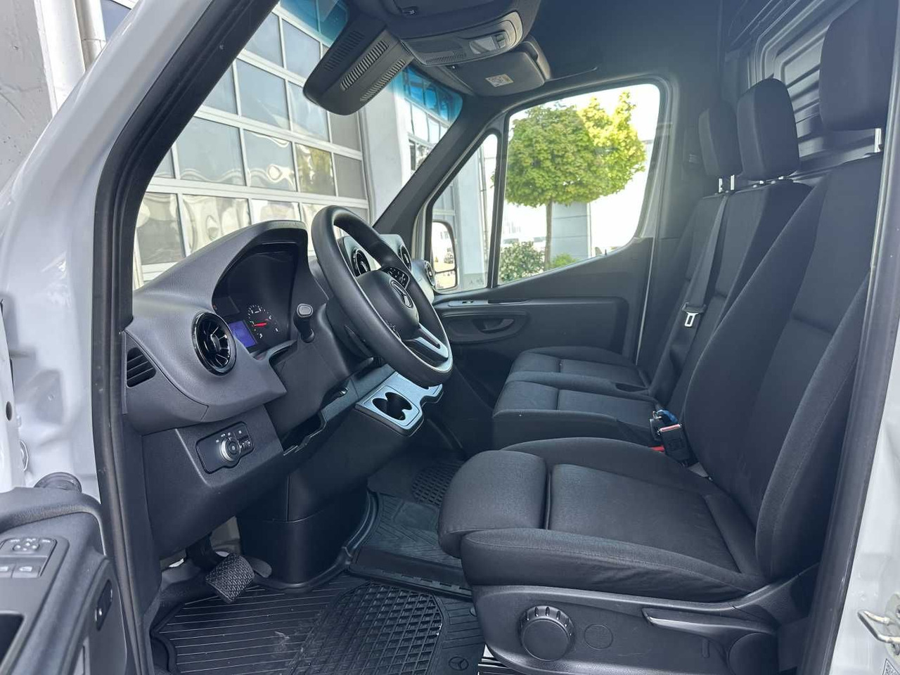 Furgon Mercedes-Benz Sprinter 315 CDI 4325 9G AHK Klima 360 Standheiz: obrázek 9