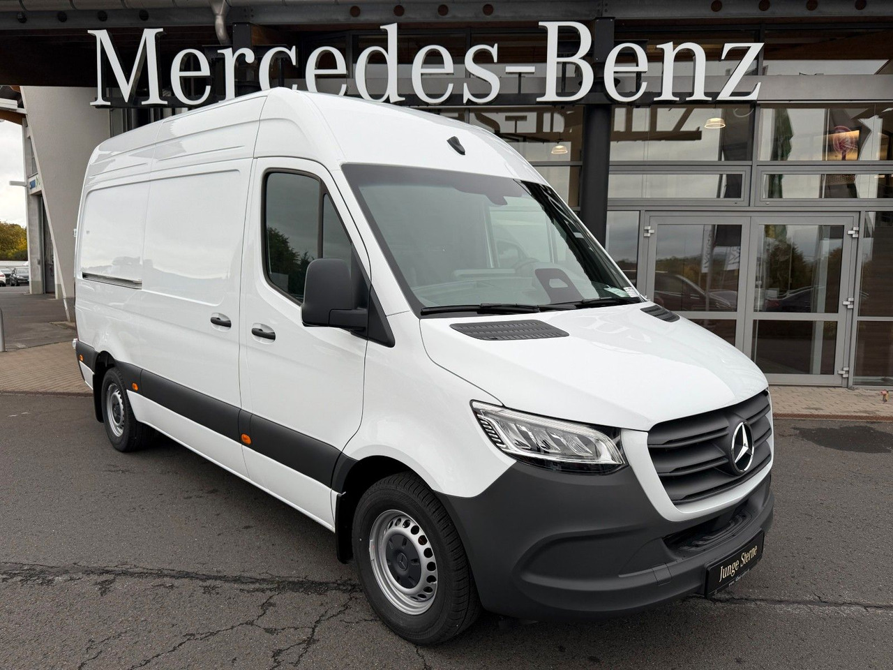 Mercedes-Benz Sprinter 317 CDI 3665 9G AHK3,5to Klima Schwing - Furgon: obrázek 1 Mercedes-Benz Sprinter 317 CDI 3665 9G AHK3,5to Klima Schwing - Furgon: obrázek 1