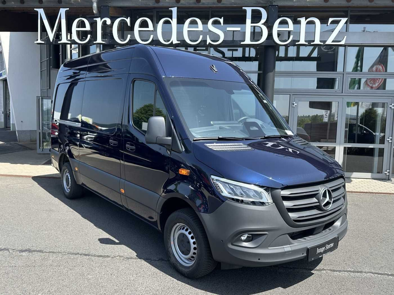 Mercedes-Benz Sprinter 317 CDI 3665 9G Klima Kamera MBUX LED - Furgon: obrázek 1 Mercedes-Benz Sprinter 317 CDI 3665 9G Klima Kamera MBUX LED - Furgon: obrázek 1