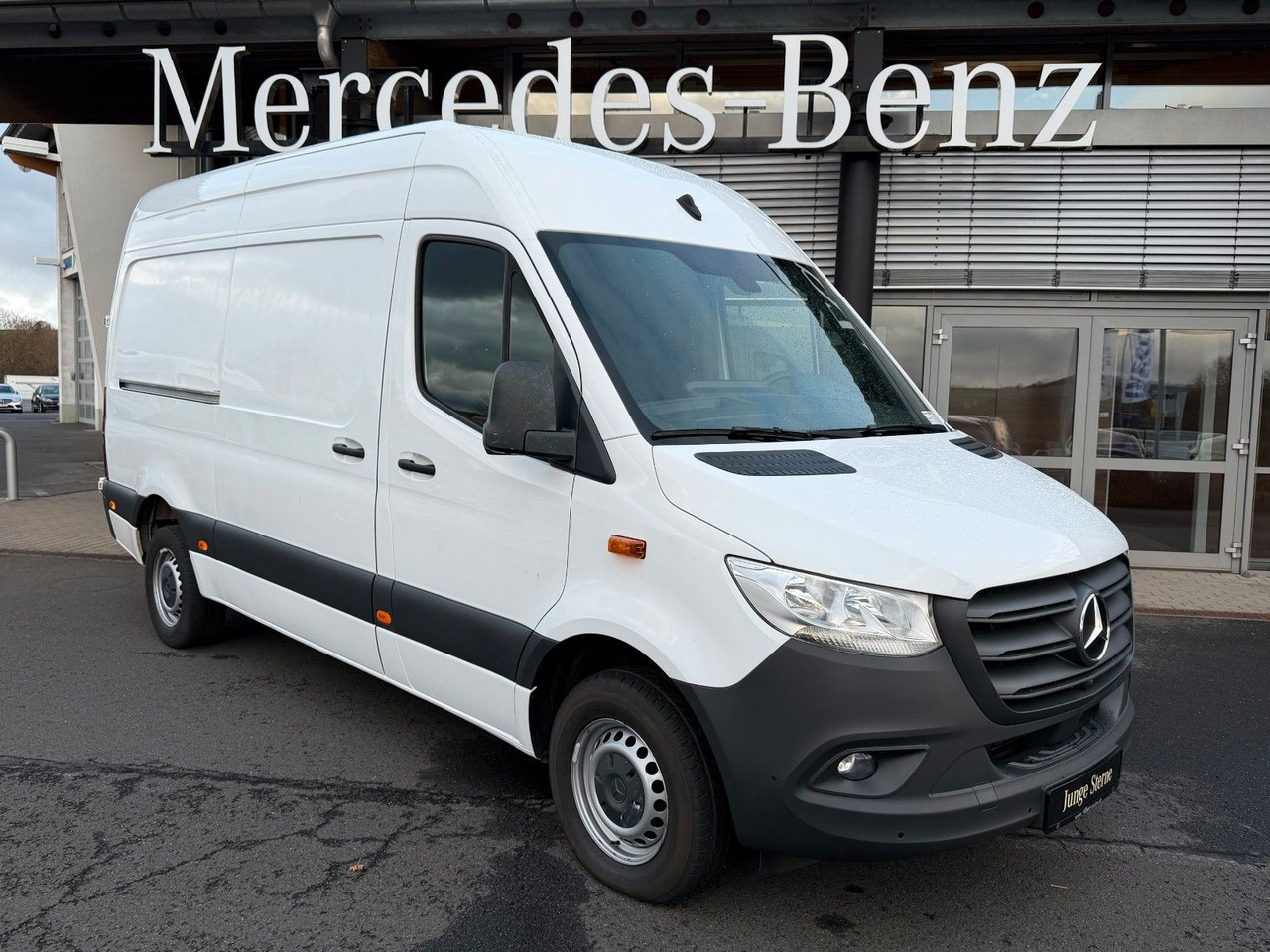 Mercedes-Benz Sprinter 317 CDI 3665 Klima 360 SHZ MBUX - Furgon: obrázek 1 Mercedes-Benz Sprinter 317 CDI 3665 Klima 360 SHZ MBUX - Furgon: obrázek 1