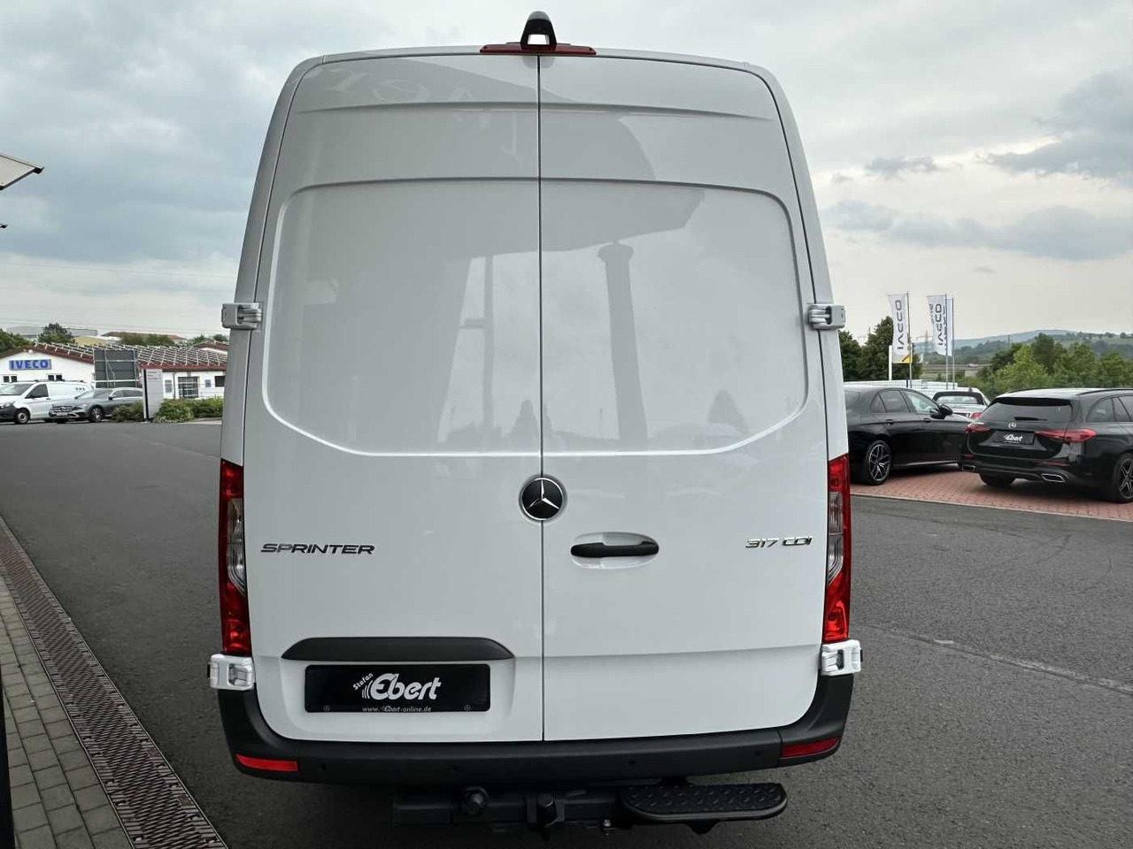 Mercedes-Benz Sprinter 317 CDI 4325 9G AHK Klima Kamera MBUX - Furgon: obrázek 5 Mercedes-Benz Sprinter 317 CDI 4325 9G AHK Klima Kamera MBUX - Furgon: obrázek 5