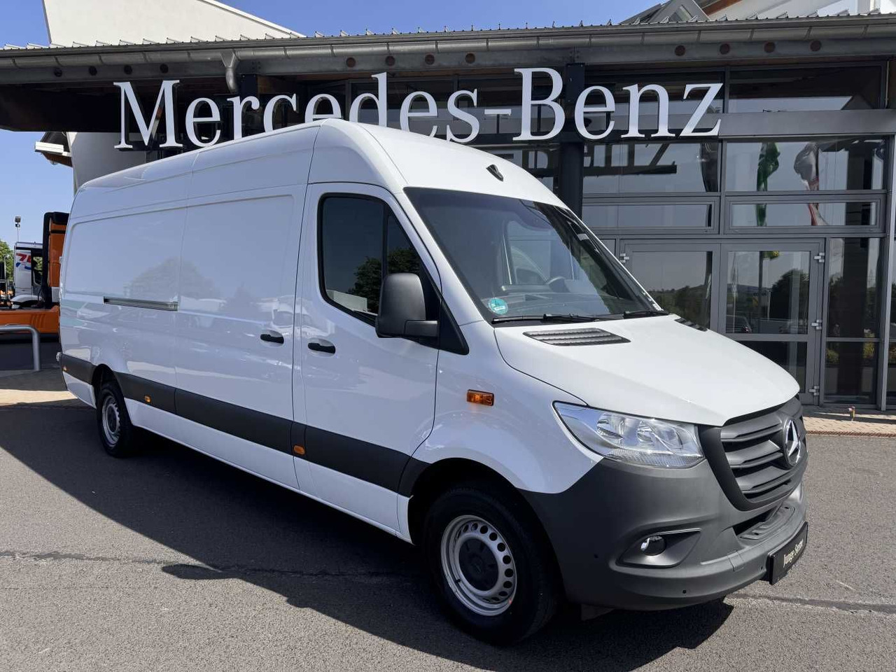 Mercedes-Benz Sprinter 317 CDI 4325 9G AHK3,5 Klima 360 SHZ - Furgon: obrázek 1 Mercedes-Benz Sprinter 317 CDI 4325 9G AHK3,5 Klima 360 SHZ - Furgon: obrázek 1