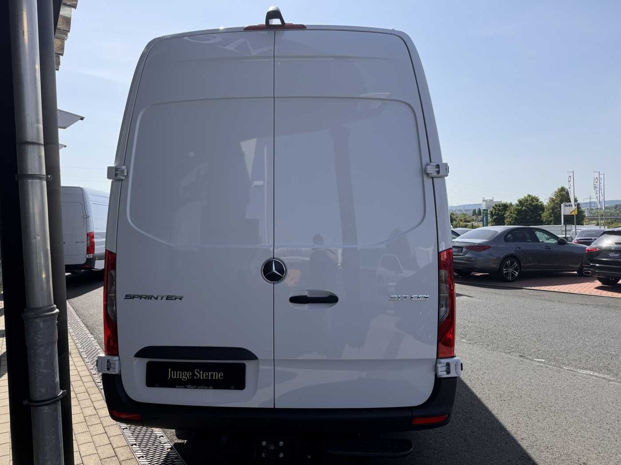 Mercedes-Benz Sprinter 317 CDI 4325 9G AHK3,5 Klima 360 SHZ - Furgon: obrázek 5 Mercedes-Benz Sprinter 317 CDI 4325 9G AHK3,5 Klima 360 SHZ - Furgon: obrázek 5