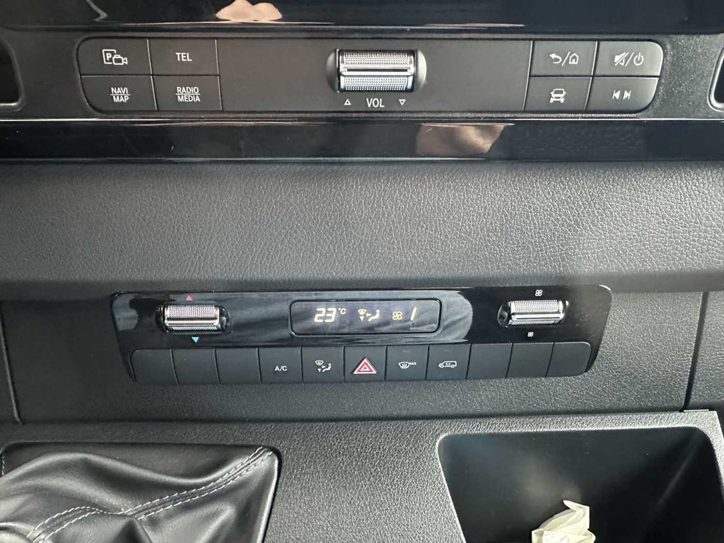 Furgon Mercedes-Benz Sprinter 317 CDI 4325 Klima Kamera MBUX10' AHK: obrázek 13