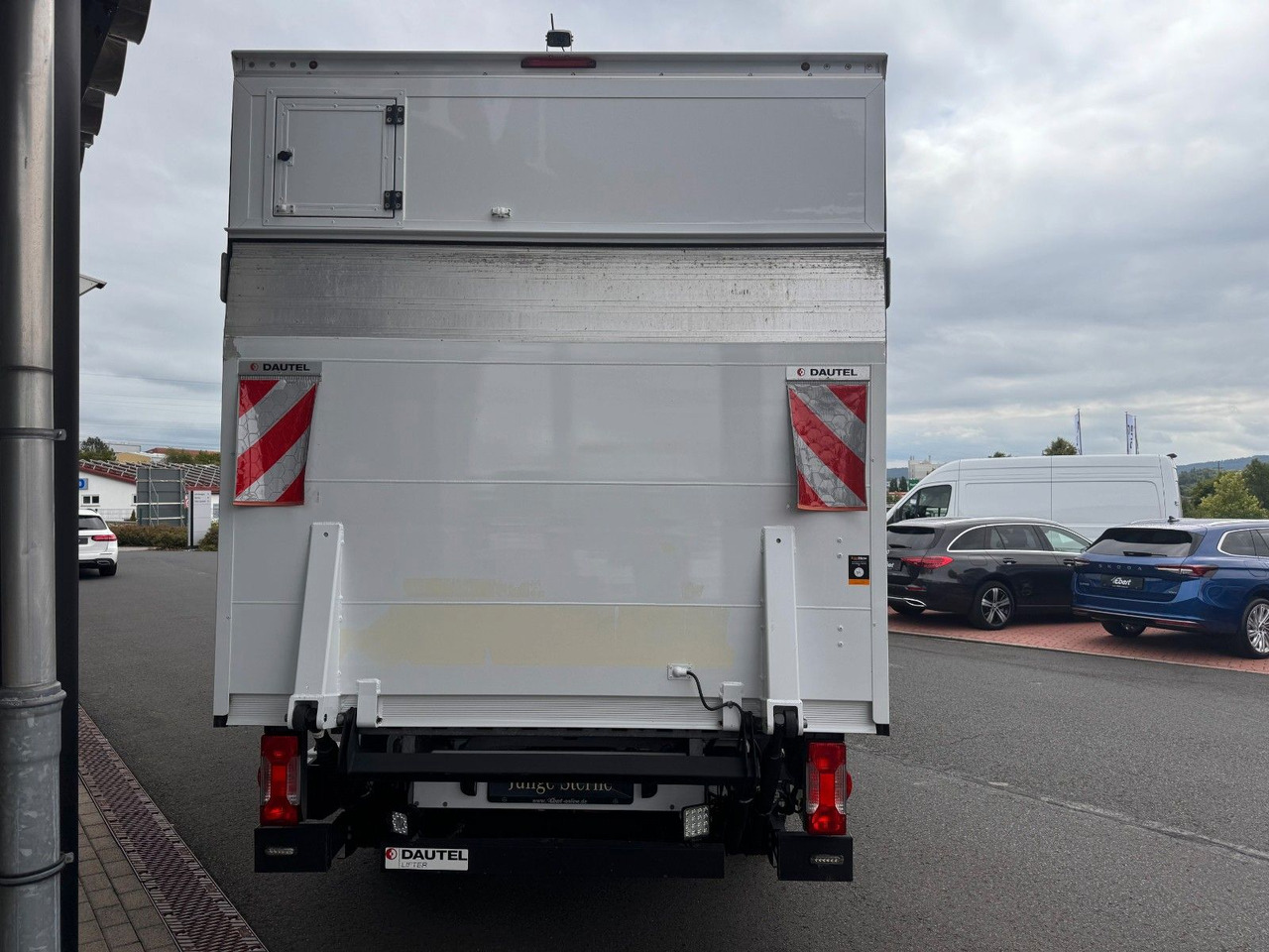 Mercedes-Benz Sprinter 317 CDI 4325 Koffer LBW Klima Kamera - Dodávka skřín: obrázek 5 Mercedes-Benz Sprinter 317 CDI 4325 Koffer LBW Klima Kamera - Dodávka skřín: obrázek 5