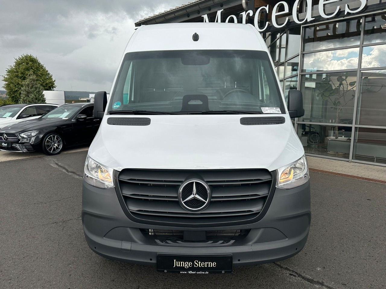 Mercedes-Benz Sprinter 317 CDI 9G 4325 Klima Kamera SHZ AHK - Furgon: obrázek 2 Mercedes-Benz Sprinter 317 CDI 9G 4325 Klima Kamera SHZ AHK - Furgon: obrázek 2