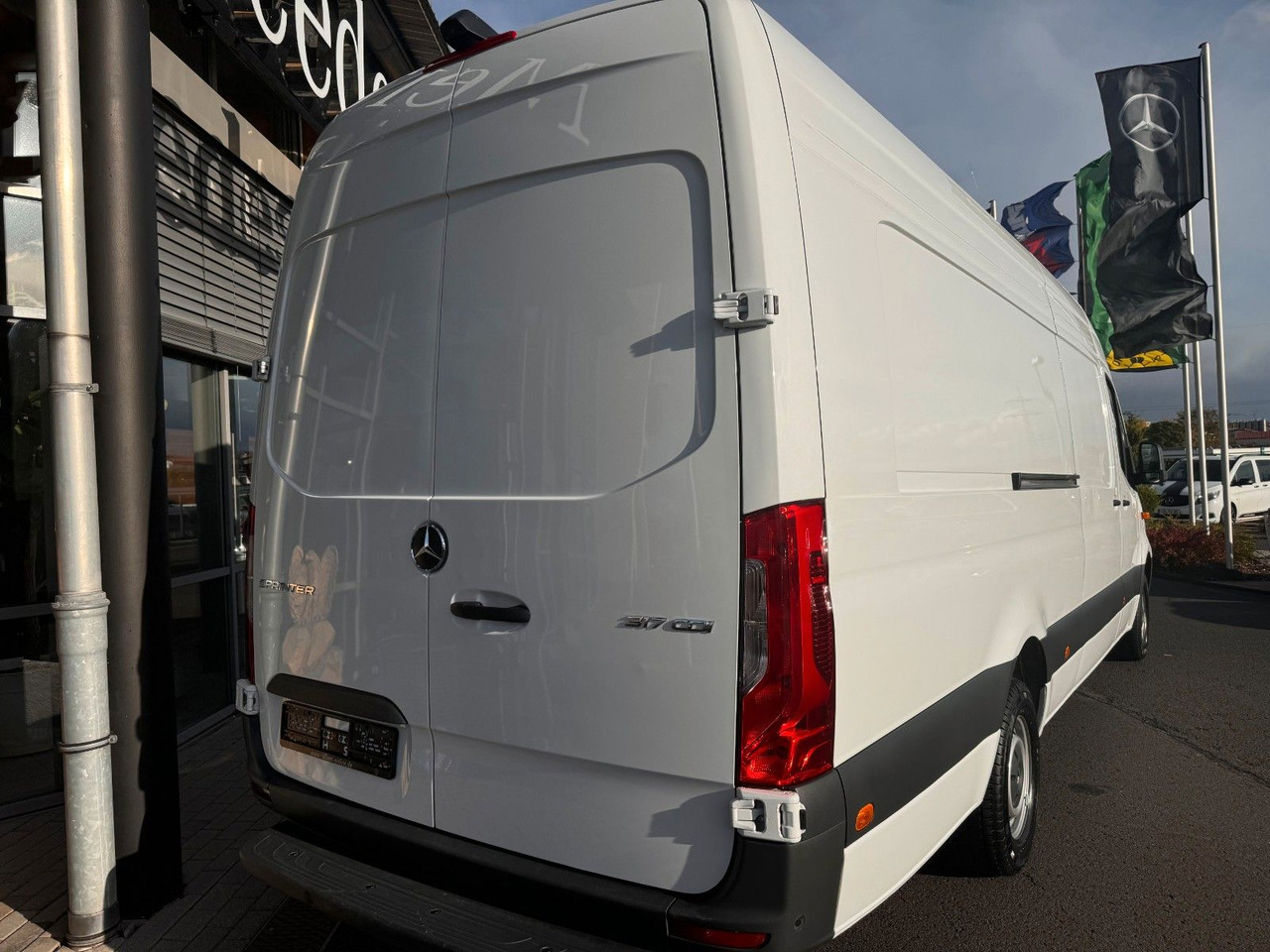 Mercedes-Benz Sprinter 317 CDI Extralang Klima 360 - Furgon: obrázek 4 Mercedes-Benz Sprinter 317 CDI Extralang Klima 360 - Furgon: obrázek 4