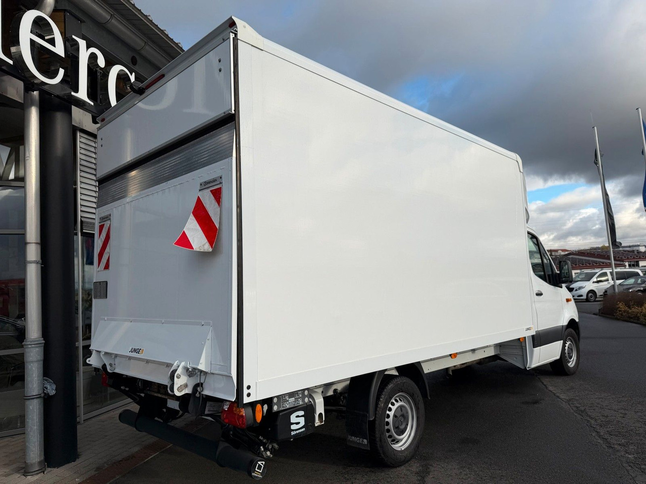 Mercedes-Benz Sprinter 317 CDI Koffer LBW Klima Kamera MBUX - Dodávka skřín: obrázek 4 Mercedes-Benz Sprinter 317 CDI Koffer LBW Klima Kamera MBUX - Dodávka skřín: obrázek 4