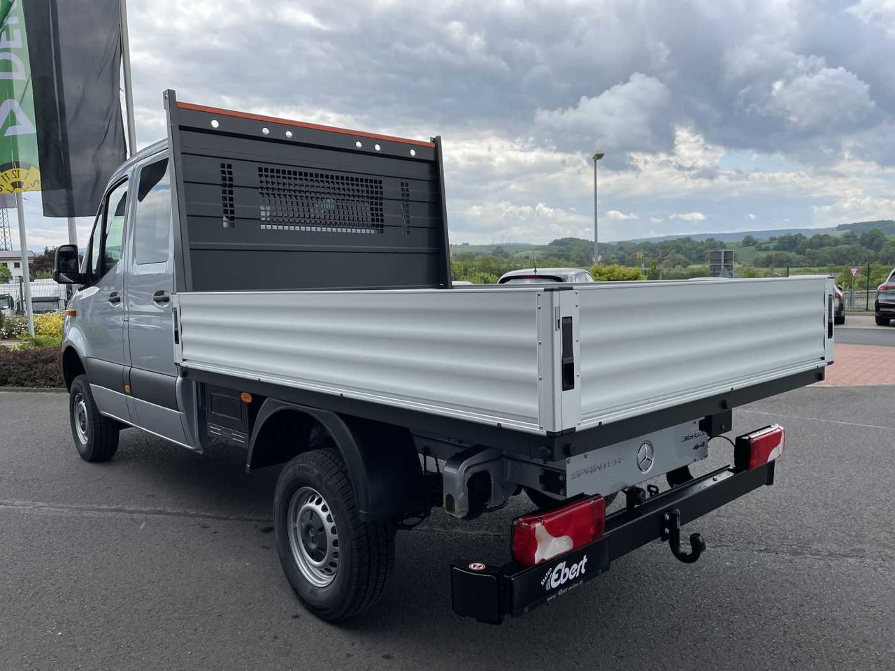 Mercedes-Benz Sprinter 319 CDI 4x4 DoKa Klima Stdheiz AHK LED - Plachtová dodávka: obrázek 4 Mercedes-Benz Sprinter 319 CDI 4x4 DoKa Klima Stdheiz AHK LED - Plachtová dodávka: obrázek 4