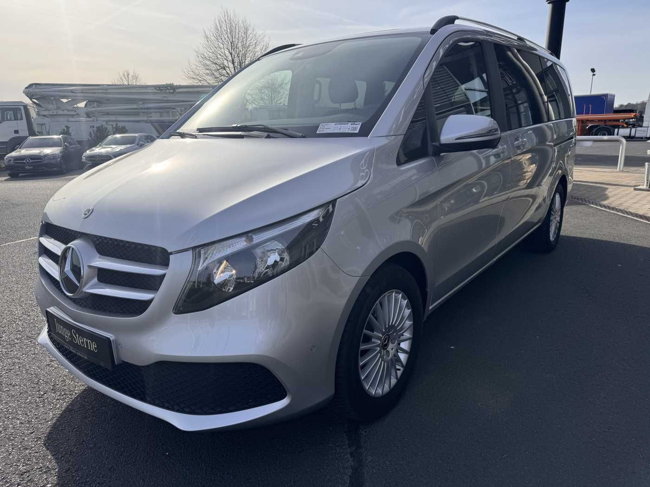 Mercedes-Benz V 220 d EDITION DISTRONIC MBUX Kamera 6Sitze - Osobní auto: obrázek 3 Mercedes-Benz V 220 d EDITION DISTRONIC MBUX Kamera 6Sitze - Osobní auto: obrázek 3