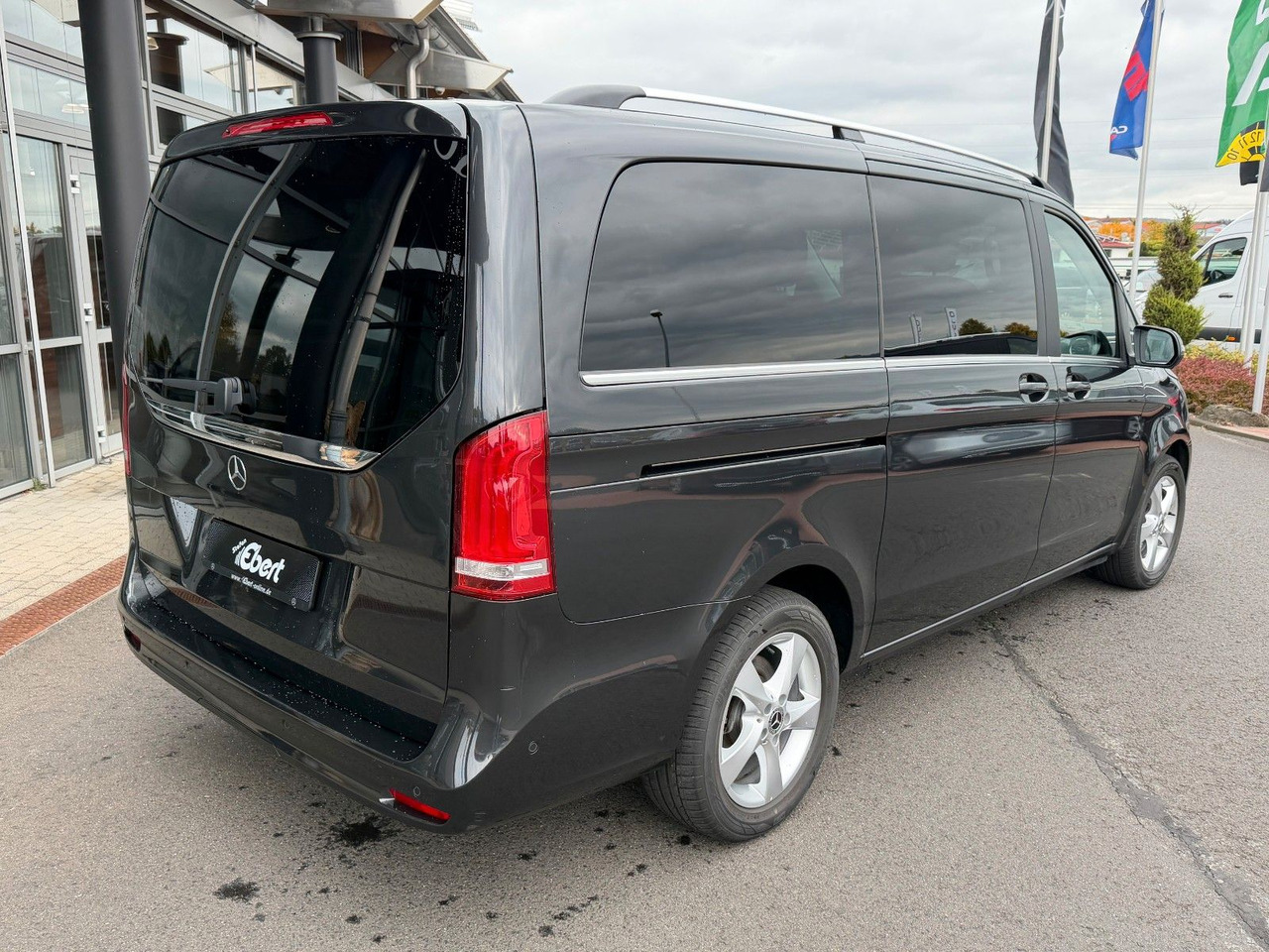Mercedes-Benz V 250 AVANTGARDE ED AHK Tisch 6Sitze - Mikrobus: obrázek 4 Mercedes-Benz V 250 AVANTGARDE ED AHK Tisch 6Sitze - Mikrobus: obrázek 4