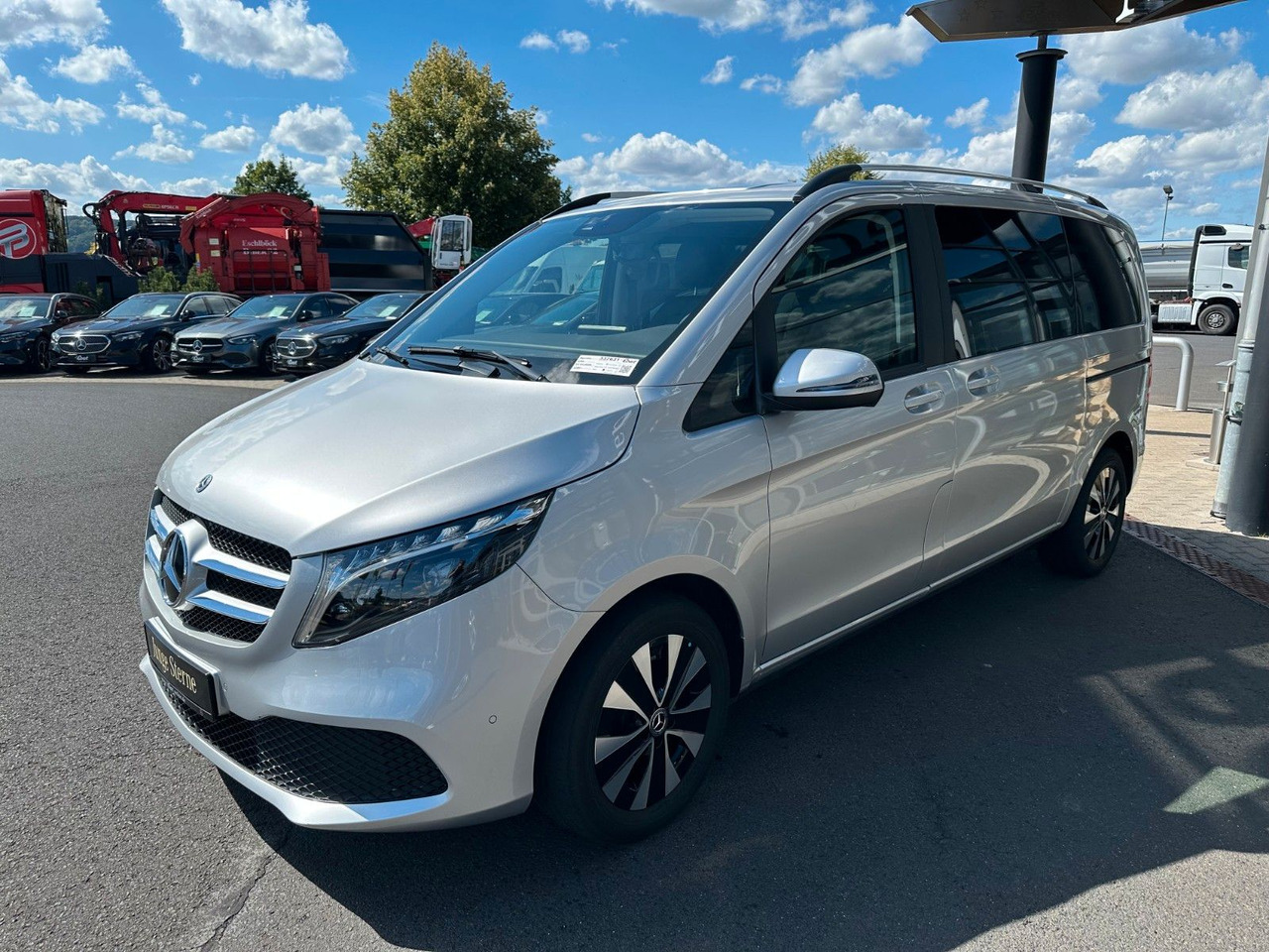 Mercedes-Benz V 250 EDITION 4MATIC Kompakt Liege-Paket AHK2,5t - Kombi: obrázek 3 Mercedes-Benz V 250 EDITION 4MATIC Kompakt Liege-Paket AHK2,5t - Kombi: obrázek 3