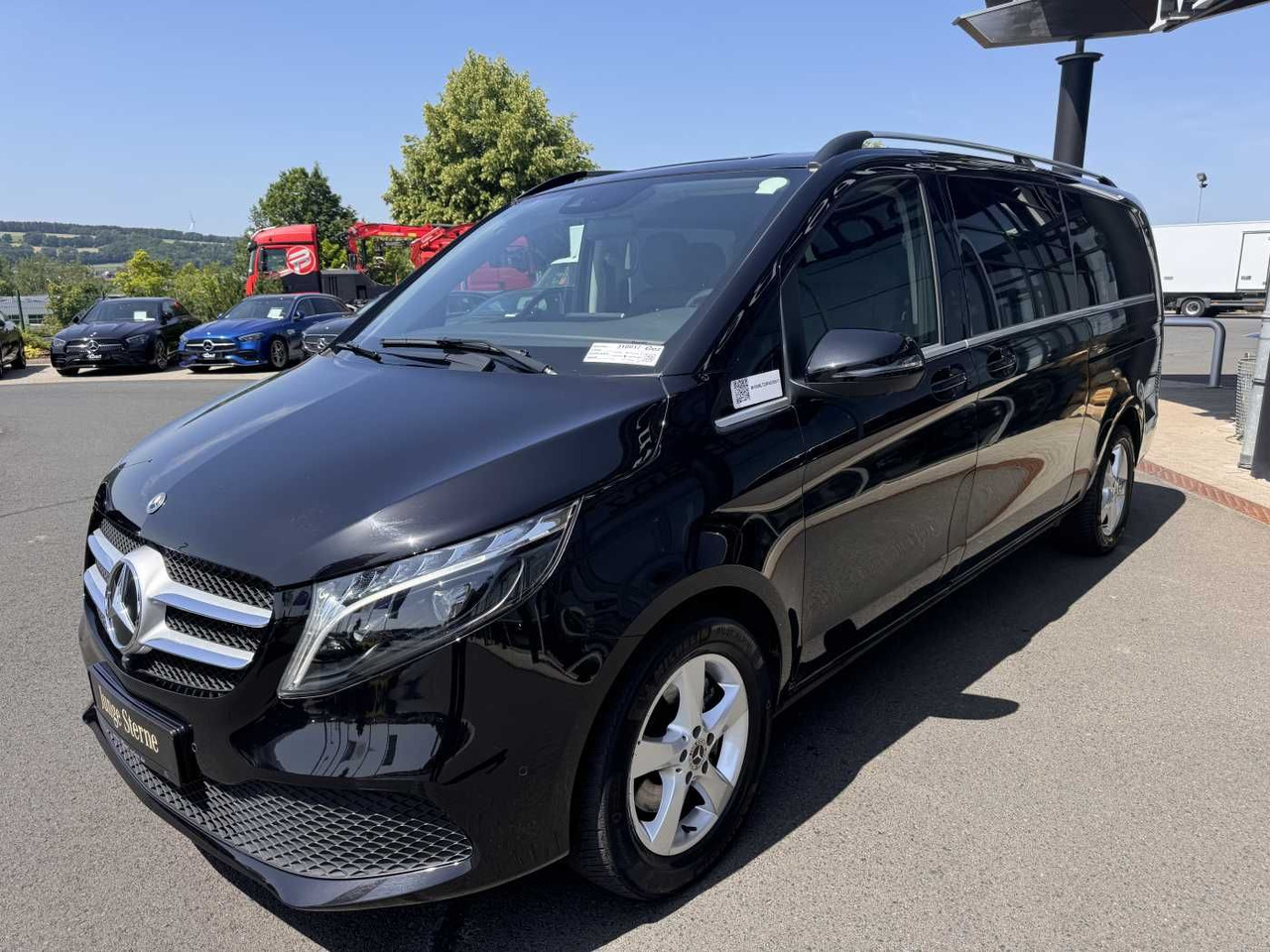 Mercedes-Benz V 300 d 4MATIC AVA 3430 AHK2,5 DISTRONIC 360 - Osobní auto: obrázek 3 Mercedes-Benz V 300 d 4MATIC AVA 3430 AHK2,5 DISTRONIC 360 - Osobní auto: obrázek 3