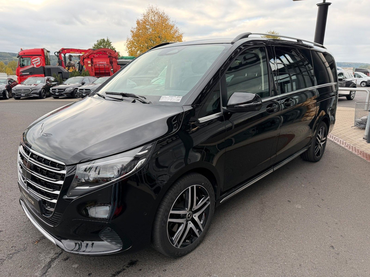 Mercedes-Benz V 300 d 4MATIC EXCLUSIVE Luxus-Sitze AHK2,5to - Kombi: obrázek 3 Mercedes-Benz V 300 d 4MATIC EXCLUSIVE Luxus-Sitze AHK2,5to - Kombi: obrázek 3
