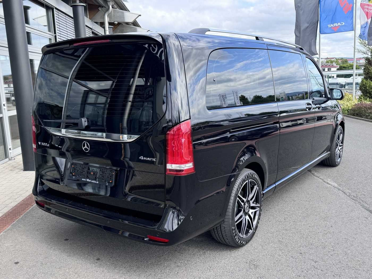 Mercedes-Benz V 300 d AVA AMG 4MATIC AIRMATIC Sitzklima el Tür - Osobní auto: obrázek 4 Mercedes-Benz V 300 d AVA AMG 4MATIC AIRMATIC Sitzklima el Tür - Osobní auto: obrázek 4