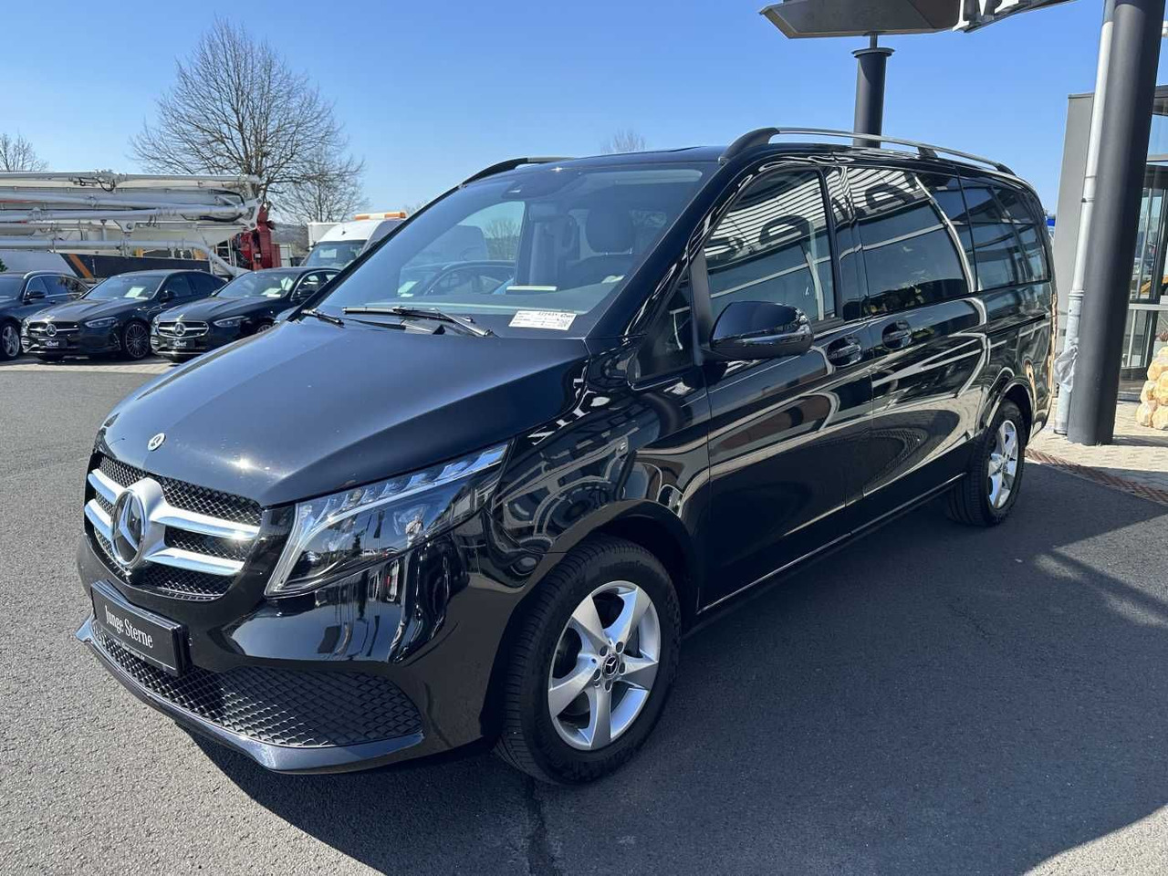 Mercedes-Benz V 300 d AVA ED 4MATIC AHK2,5to Standheiz 360Kam - Osobní auto: obrázek 3 Mercedes-Benz V 300 d AVA ED 4MATIC AHK2,5to Standheiz 360Kam - Osobní auto: obrázek 3