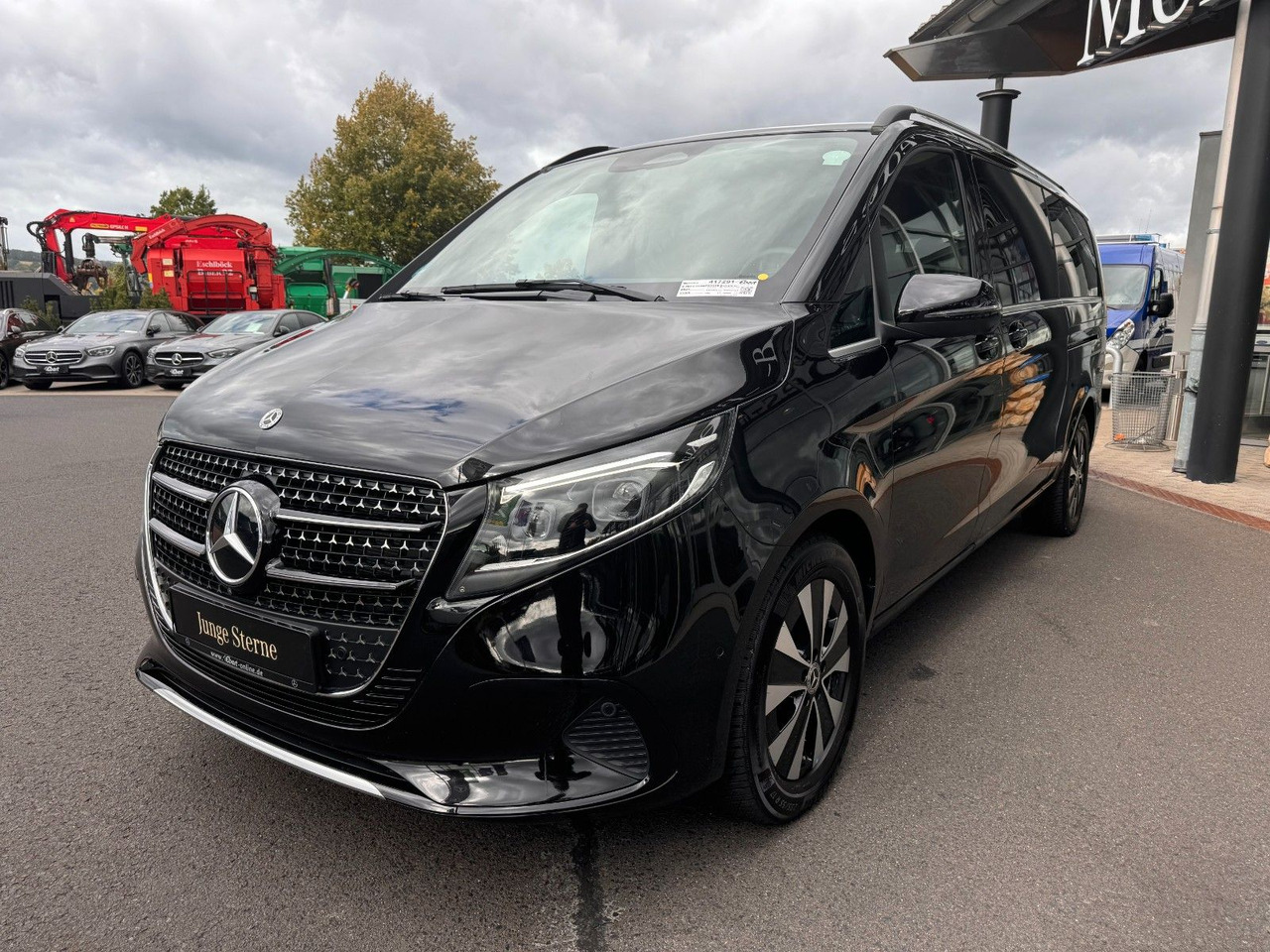 Mercedes-Benz V 300 d AVANTGARDE Extralang 360Kamera Standheiz - Kombi: obrázek 3 Mercedes-Benz V 300 d AVANTGARDE Extralang 360Kamera Standheiz - Kombi: obrázek 3