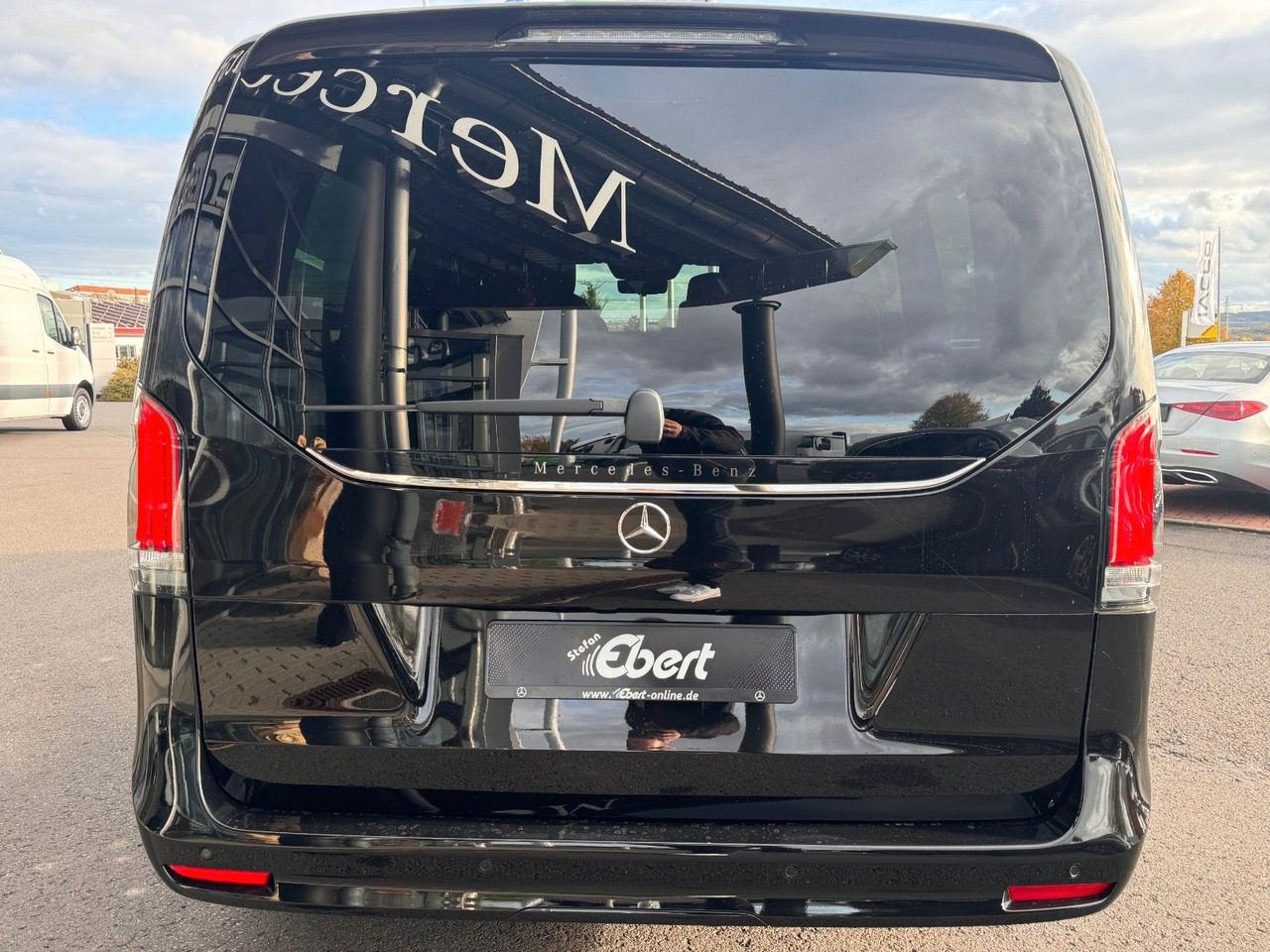 Mercedes-Benz V 300 d EXCLUSIVE AIRMATIC AHK2,5 Standheiz - Kombi: obrázek 5 Mercedes-Benz V 300 d EXCLUSIVE AIRMATIC AHK2,5 Standheiz - Kombi: obrázek 5