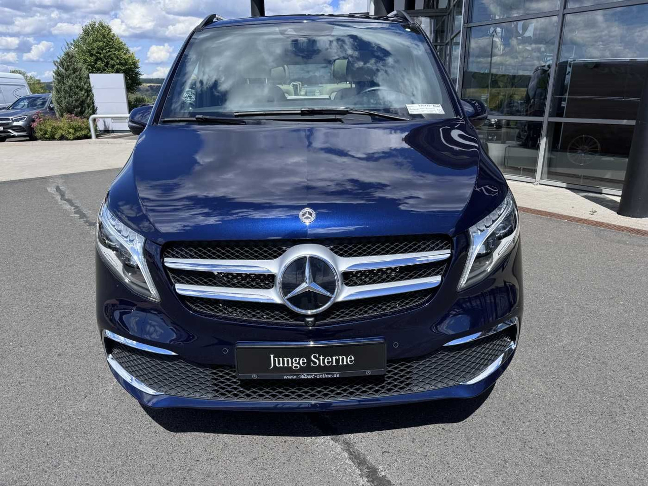 Mercedes-Benz V 300 d EXCLUSIVE EDITION DISTONIC Stdh Panorama - Mikrobus: obrázek 2 Mercedes-Benz V 300 d EXCLUSIVE EDITION DISTONIC Stdh Panorama - Mikrobus: obrázek 2