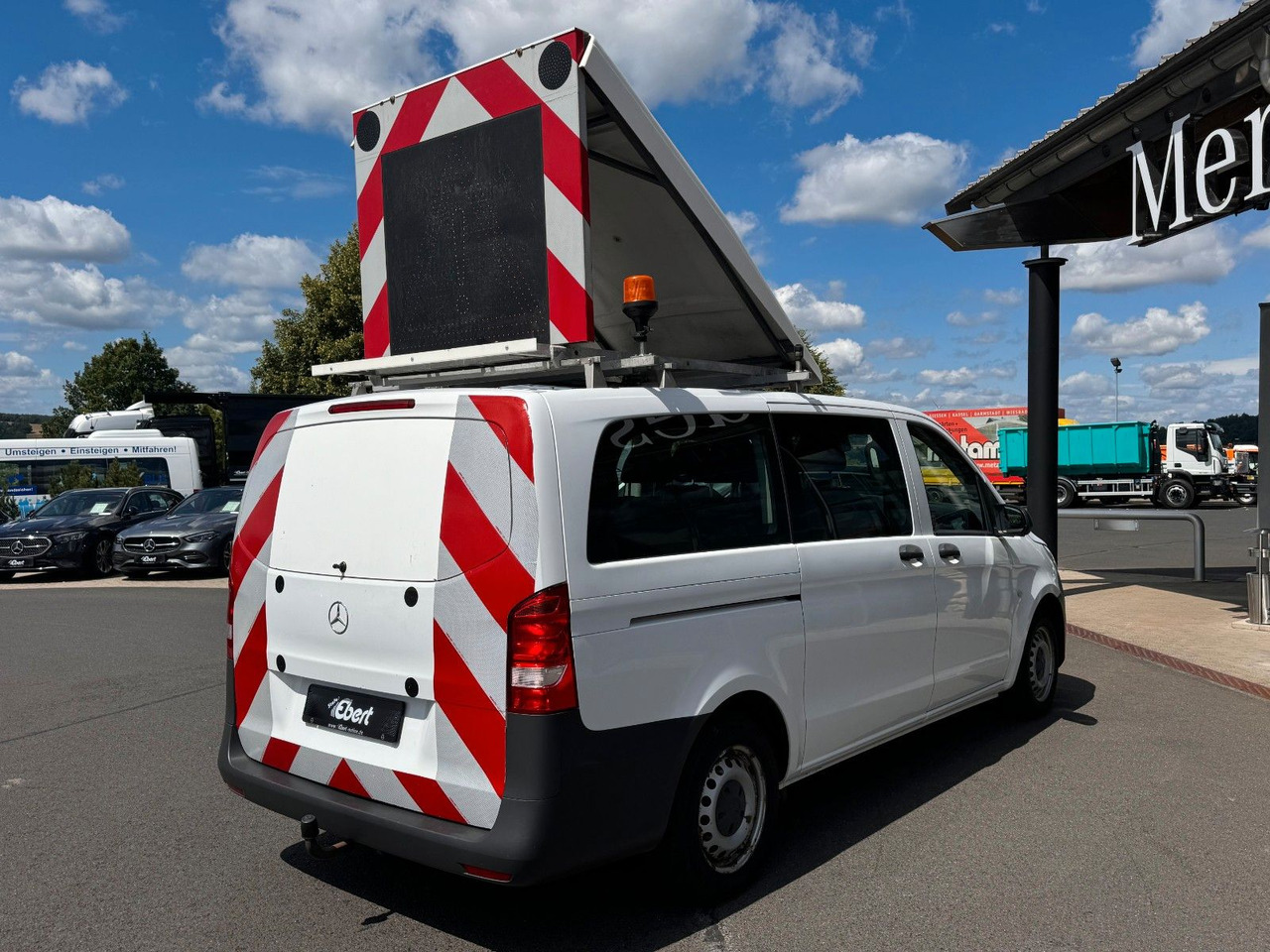 Mercedes-Benz Vito 111 CDI Tourer Begleitfahrzeug BF3+ / WVZ - Furgon: obrázek 5 Mercedes-Benz Vito 111 CDI Tourer Begleitfahrzeug BF3+ / WVZ - Furgon: obrázek 5