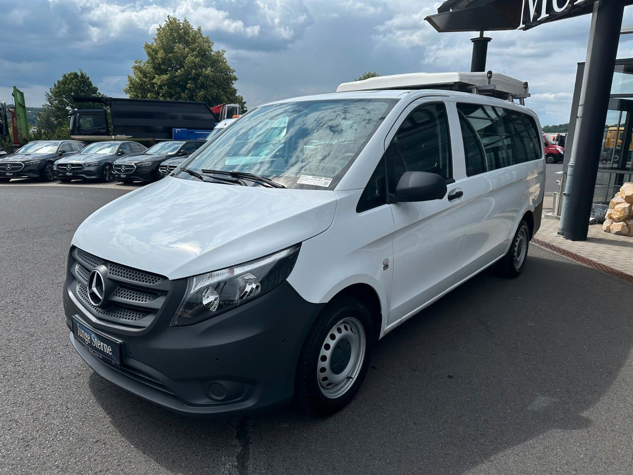 Mercedes-Benz Vito 111 CDI Tourer Begleitfahrzeug BF3+ / WVZ - Furgon: obrázek 4 Mercedes-Benz Vito 111 CDI Tourer Begleitfahrzeug BF3+ / WVZ - Furgon: obrázek 4