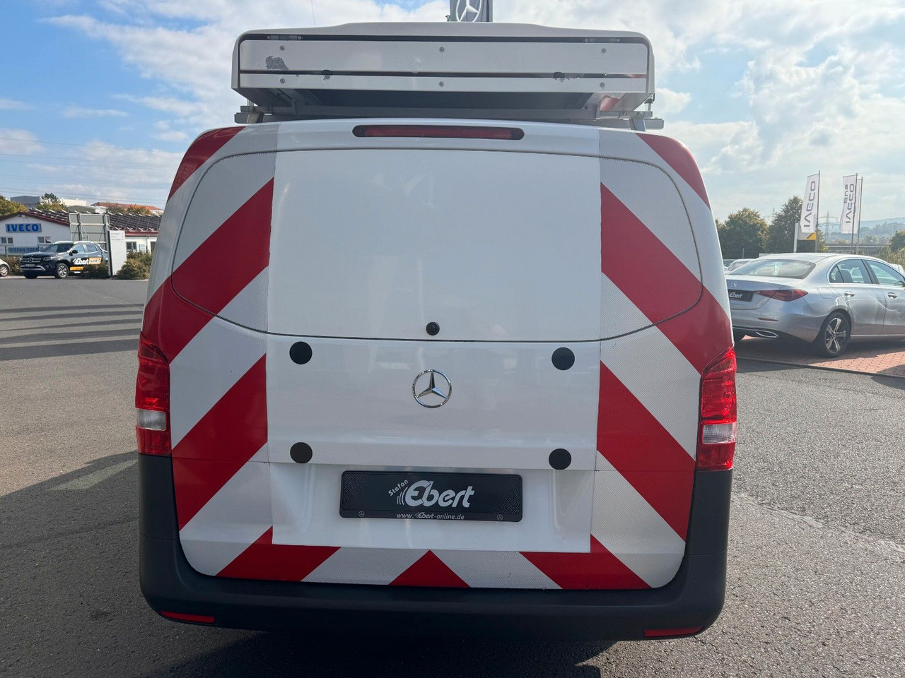 Mercedes-Benz Vito 111 CDI Tourer Begleitfahrzeug BF3+ / WVZ - Mikrobus: obrázek 5 Mercedes-Benz Vito 111 CDI Tourer Begleitfahrzeug BF3+ / WVZ - Mikrobus: obrázek 5