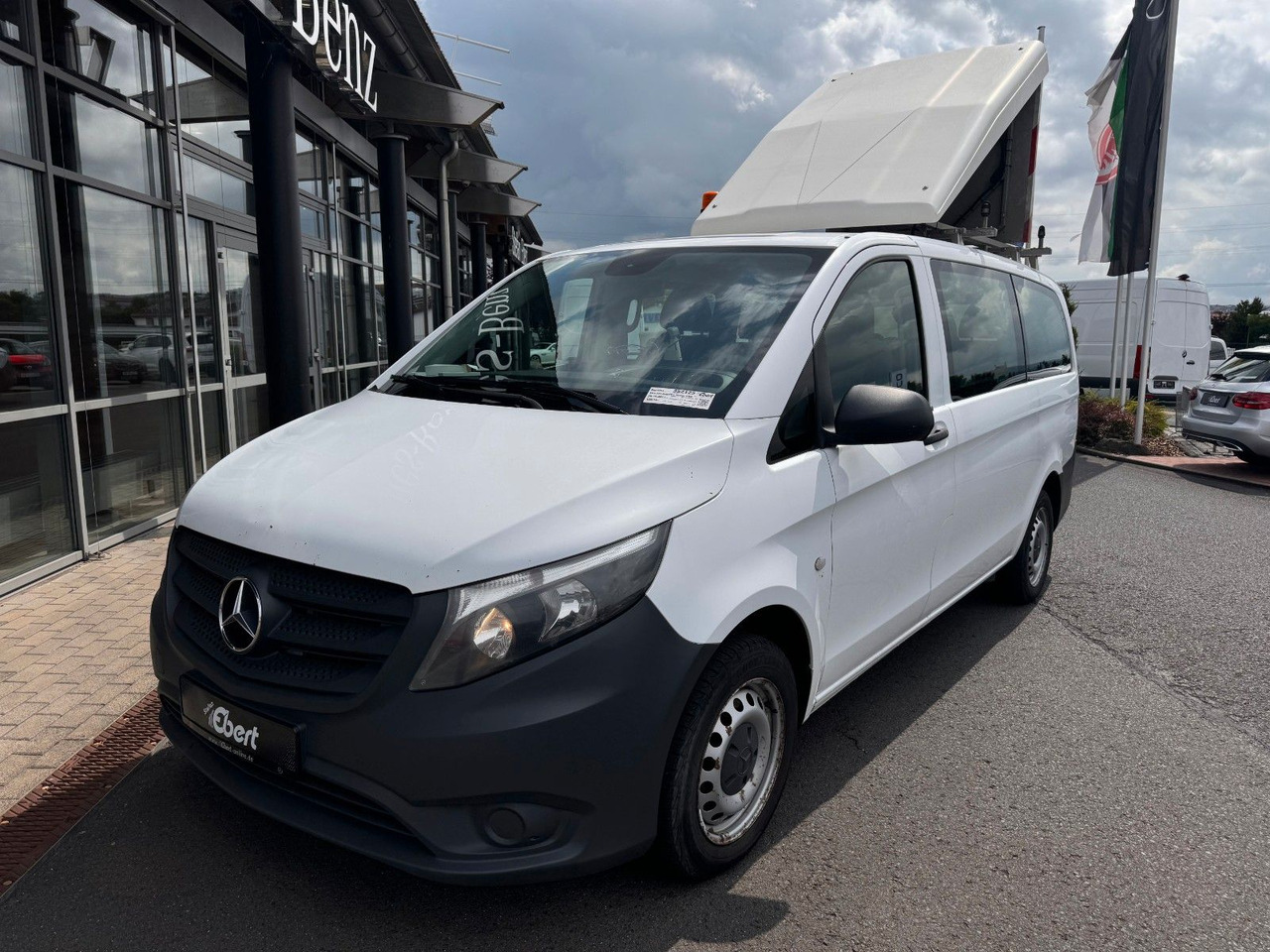 Mercedes-Benz Vito 111 CDI Tourer Begleitfahrzeug BF3+ / WVZ - Mikrobus: obrázek 5 Mercedes-Benz Vito 111 CDI Tourer Begleitfahrzeug BF3+ / WVZ - Mikrobus: obrázek 5