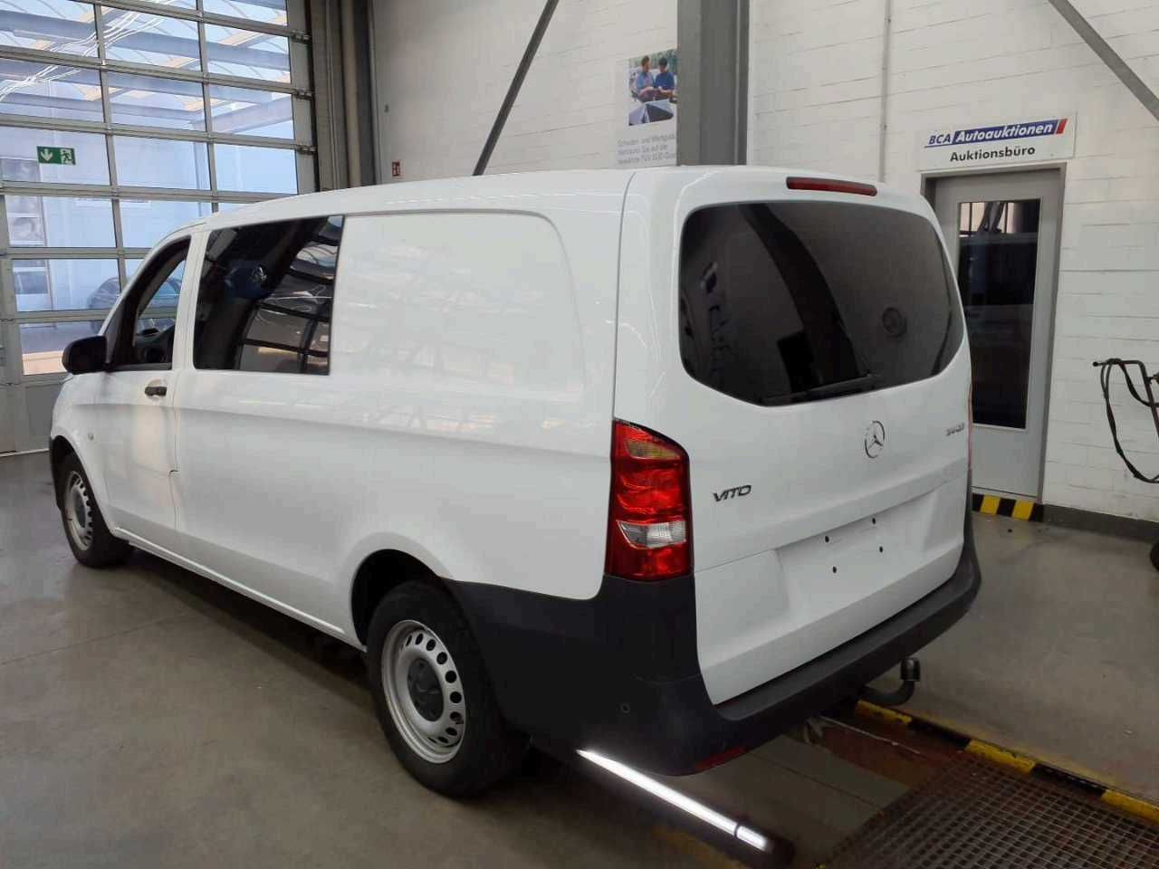 Mercedes-Benz Vito 114 CDI Mixto Klima Kamera Tempomat AHK - Mikrobus, Dodávka s dvojitou kabinou: obrázek 4 Mercedes-Benz Vito 114 CDI Mixto Klima Kamera Tempomat AHK - Mikrobus, Dodávka s dvojitou kabinou: obrázek 4