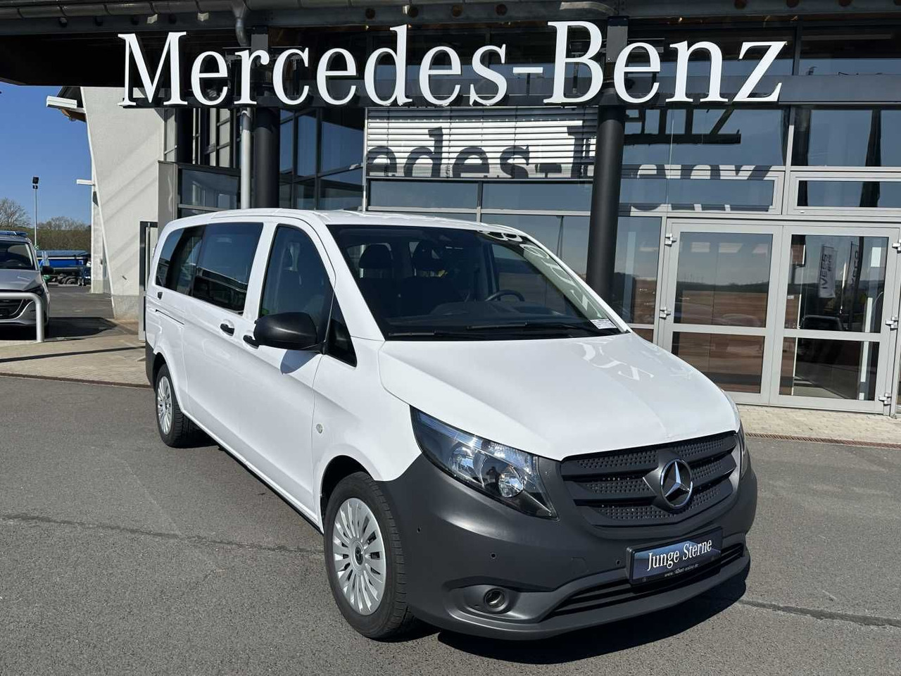 Mercedes-Benz Vito 114 CDI Tourer 8Sitze Klima Audio40 Kamera - Osobní auto: obrázek 1 Mercedes-Benz Vito 114 CDI Tourer 8Sitze Klima Audio40 Kamera - Osobní auto: obrázek 1