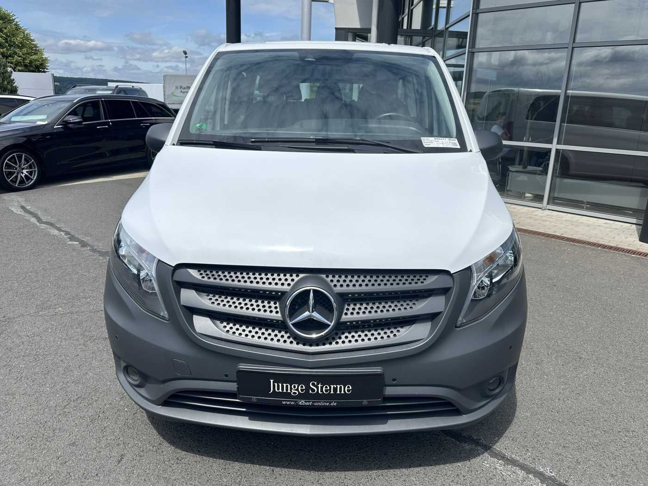 Mercedes-Benz Vito 114 CDI Tourer 9G Klima Audio40 Extralang - Mikrobus: obrázek 2 Mercedes-Benz Vito 114 CDI Tourer 9G Klima Audio40 Extralang - Mikrobus: obrázek 2