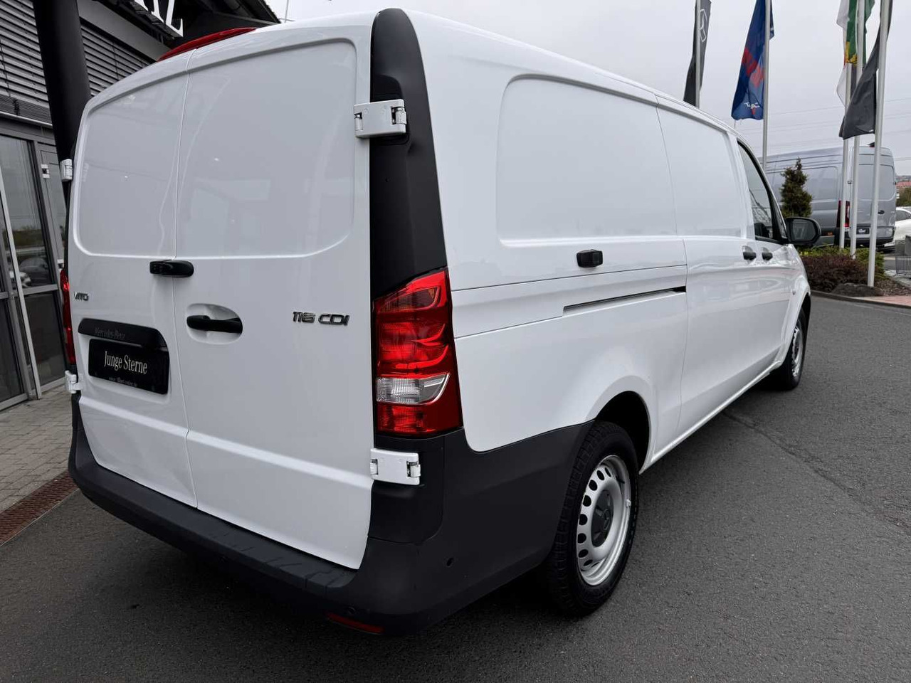 Mercedes-Benz Vito 116 CDI Extralang Klima Kamera Audio40 SHZ - Malá dodávka: obrázek 4 Mercedes-Benz Vito 116 CDI Extralang Klima Kamera Audio40 SHZ - Malá dodávka: obrázek 4