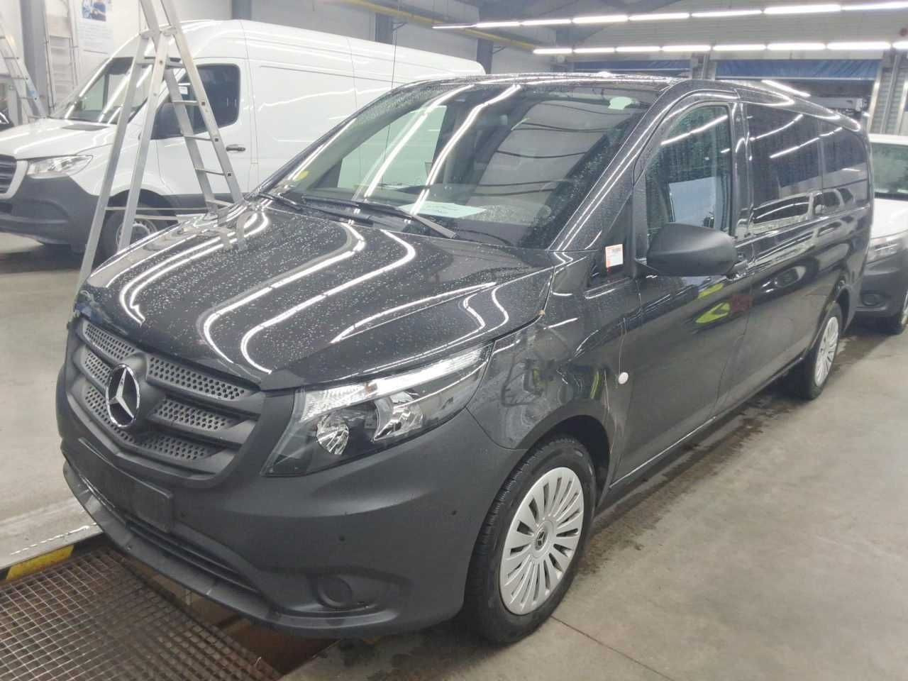 Mercedes-Benz Vito 116 CDI Tourer 2xKlima AHK Kamera Audio40 - Osobní auto: obrázek 1 Mercedes-Benz Vito 116 CDI Tourer 2xKlima AHK Kamera Audio40 - Osobní auto: obrázek 1