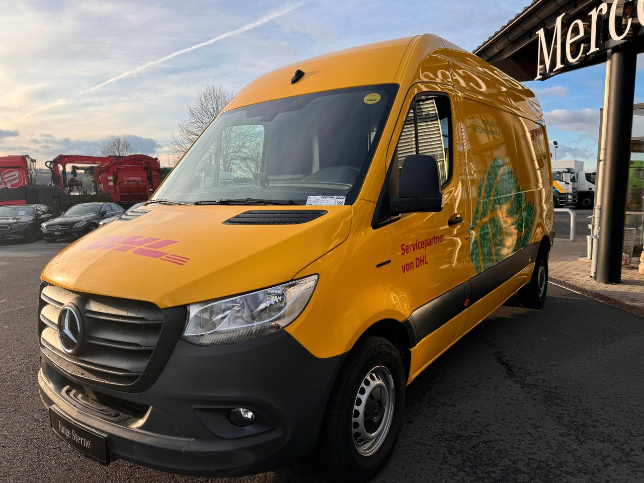 Mercedes-Benz eSprinter 312 DHL Regal KEP-Ausbau - Furgon, Elektrická dodávka: obrázek 3 Mercedes-Benz eSprinter 312 DHL Regal KEP-Ausbau - Furgon, Elektrická dodávka: obrázek 3