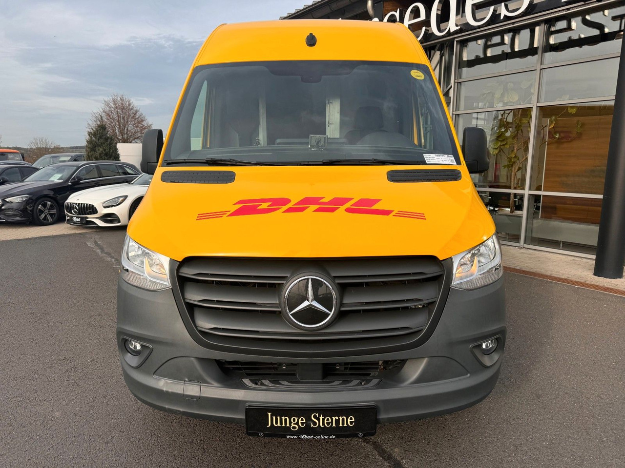 Mercedes-Benz eSprinter 312 DHL Regal KEP-Ausbau - Furgon, Elektrická dodávka: obrázek 2 Mercedes-Benz eSprinter 312 DHL Regal KEP-Ausbau - Furgon, Elektrická dodávka: obrázek 2